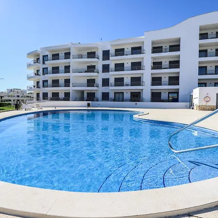 Charming Flat 10 Min Walk To Beach *