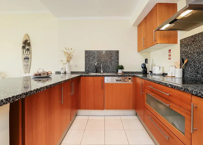 Charming Flat 10 Min Walk To Beach Albufeira