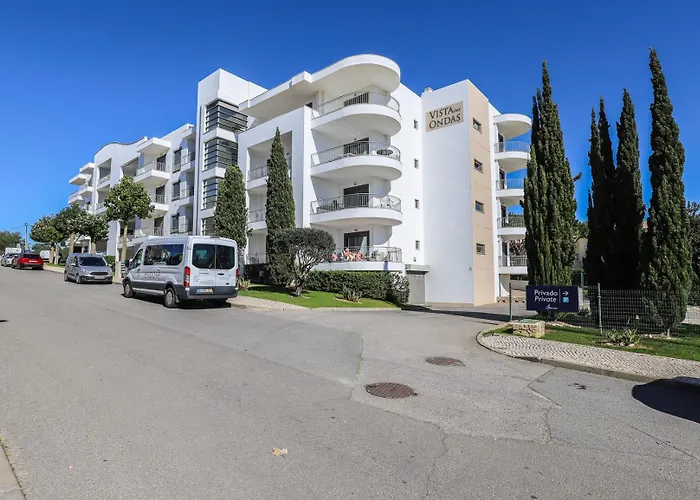 Charming Flat 10 Min Walk To Beach