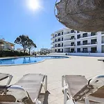 Charming Flat 10 Min Walk To Beach Lägenhet