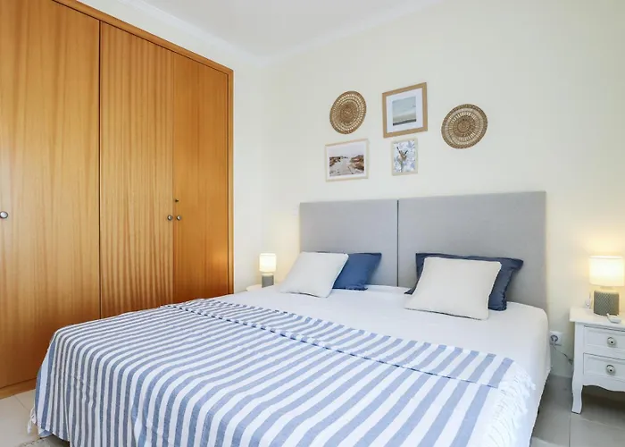 아파트 Charming Flat 10 Min Walk To Beach 알부페이라